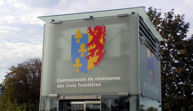 At the three frontiers bridge